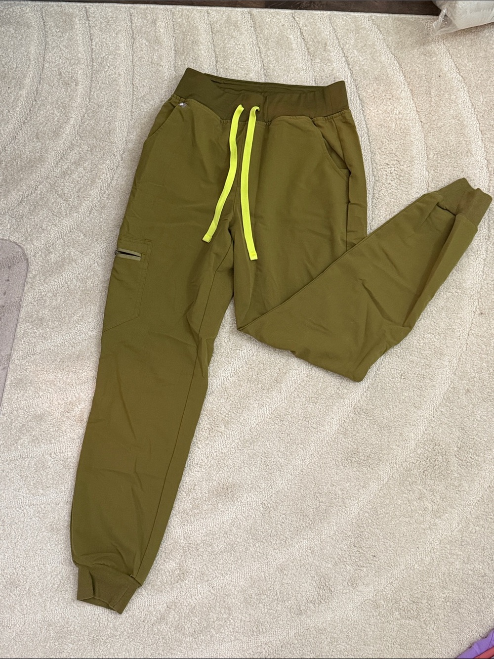 Figs Zamora High-Rise Jogger scrub pants